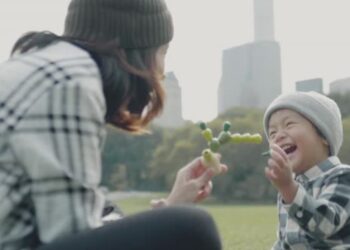Mom Life FamousParenting: Smart Parenting Tips That Actually Work